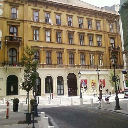 City Center Apartment Budapest Bagian luar foto